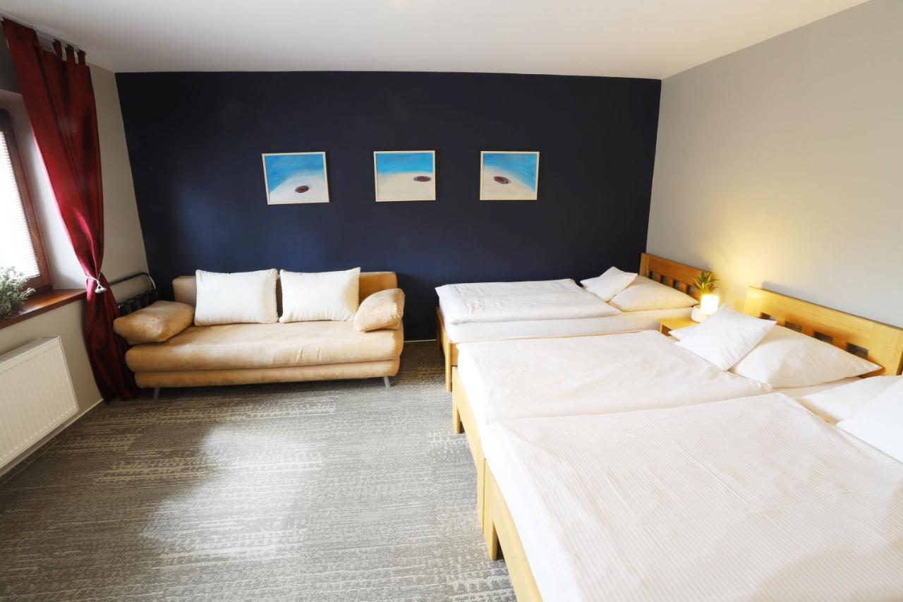 جابلونك ناد نيسو Apart Hotel Jablonec المظهر الخارجي الصورة