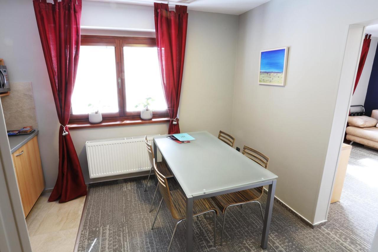 جابلونك ناد نيسو Apart Hotel Jablonec المظهر الخارجي الصورة