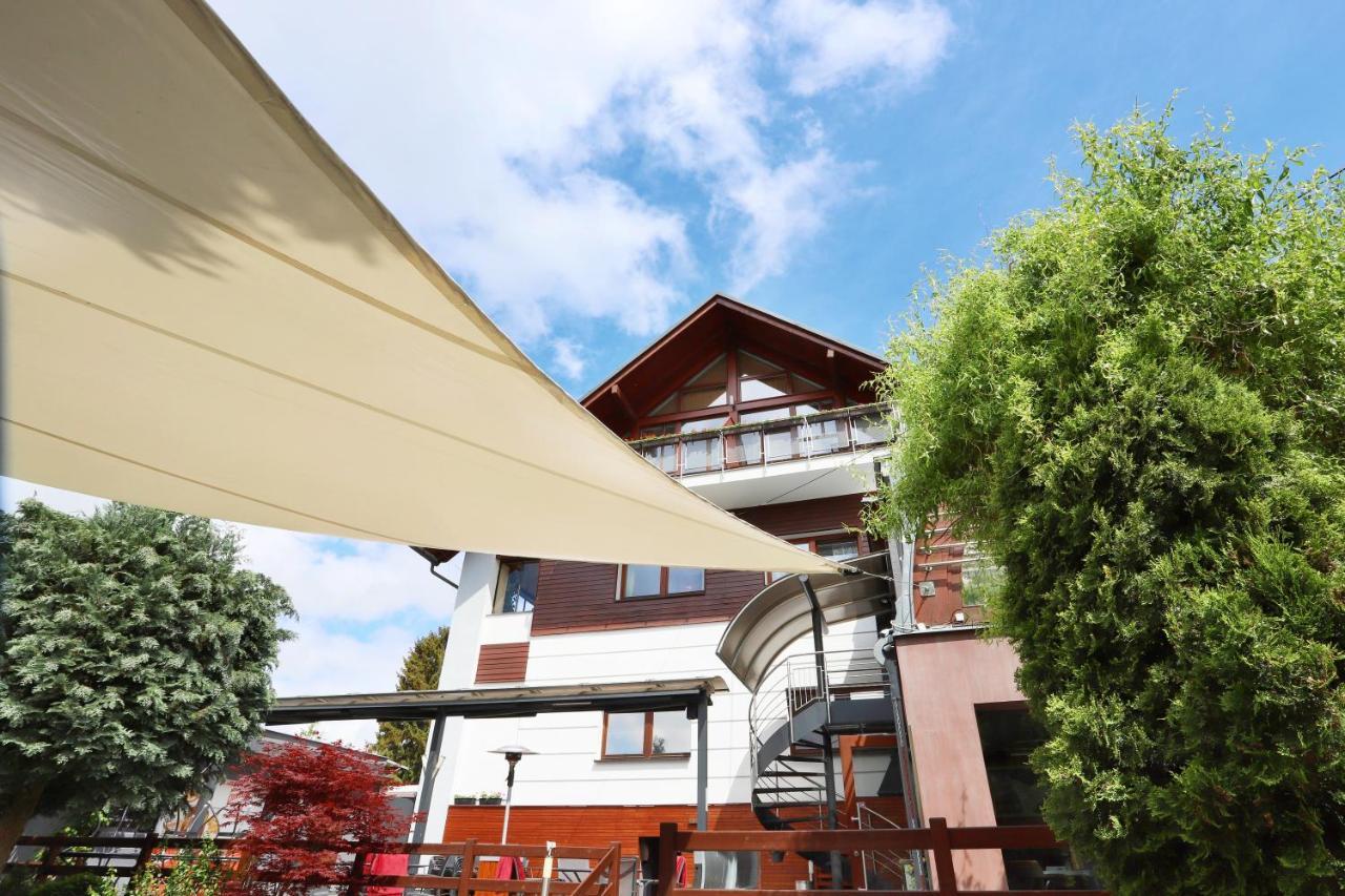 جابلونك ناد نيسو Apart Hotel Jablonec المظهر الخارجي الصورة