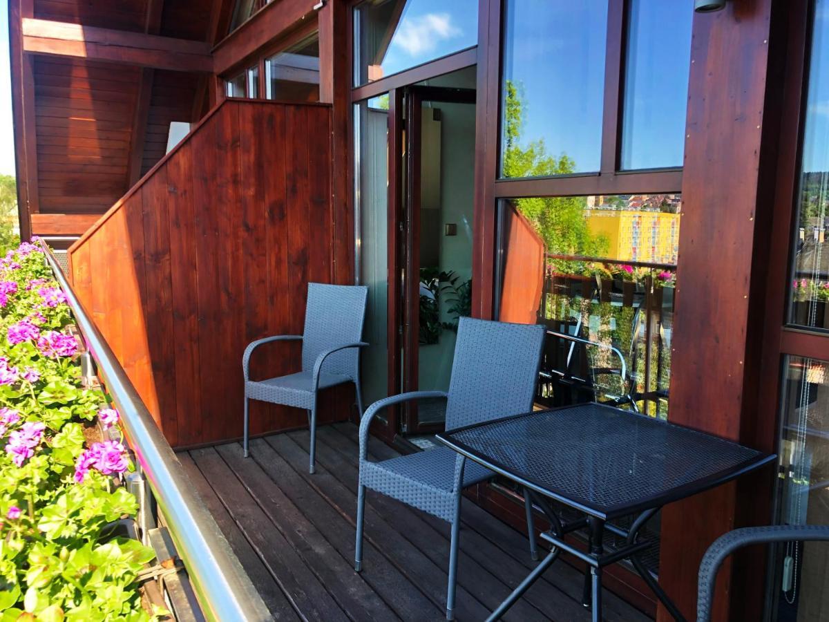 جابلونك ناد نيسو Apart Hotel Jablonec المظهر الخارجي الصورة