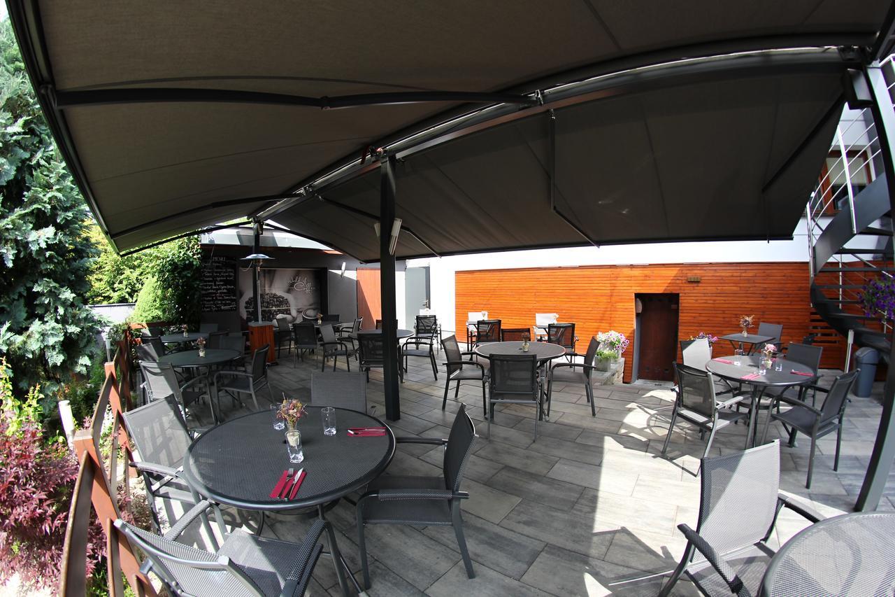 جابلونك ناد نيسو Apart Hotel Jablonec المظهر الخارجي الصورة