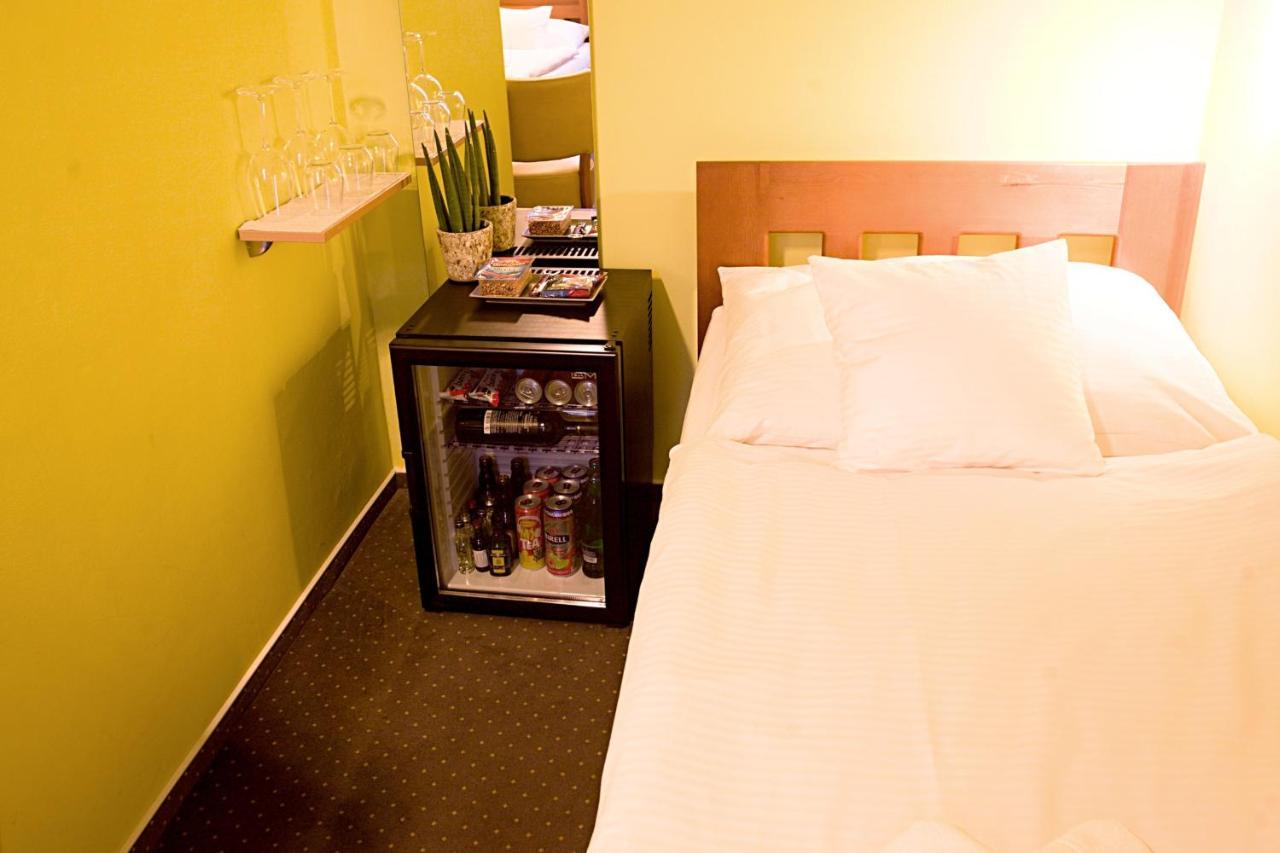 جابلونك ناد نيسو Apart Hotel Jablonec المظهر الخارجي الصورة