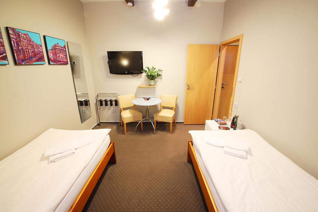 جابلونك ناد نيسو Apart Hotel Jablonec المظهر الخارجي الصورة