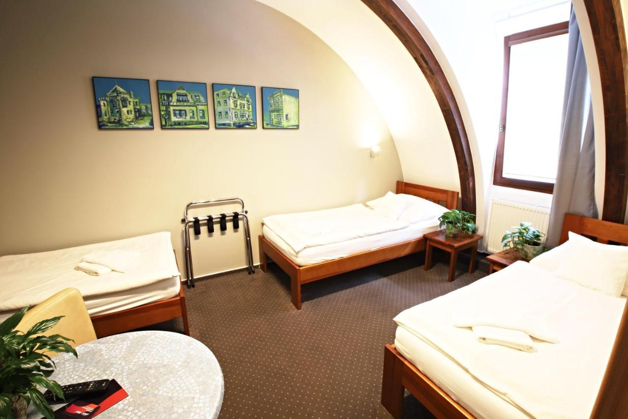 جابلونك ناد نيسو Apart Hotel Jablonec المظهر الخارجي الصورة