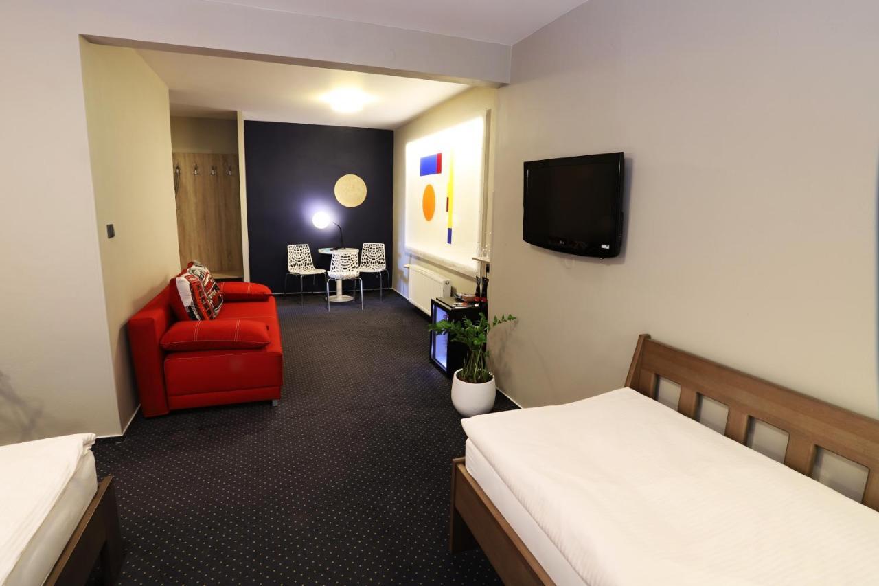 جابلونك ناد نيسو Apart Hotel Jablonec المظهر الخارجي الصورة